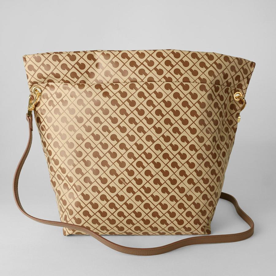 【新品タグ付き】ゲラルディーニ　ソフティ　ショルダーバッグ　ゴールド　斜め掛け GHERARDINI（ゲラルディーニ） ショルダーバッグ ソフティ ゴールド