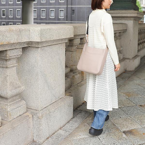 並行輸入 イルビゾンテ ショルダーバッグ IL BISONTE フィフティ オン BME030 PI0005 BK252Pユニセックス ブラック 黒 | IL BISONTE | 10