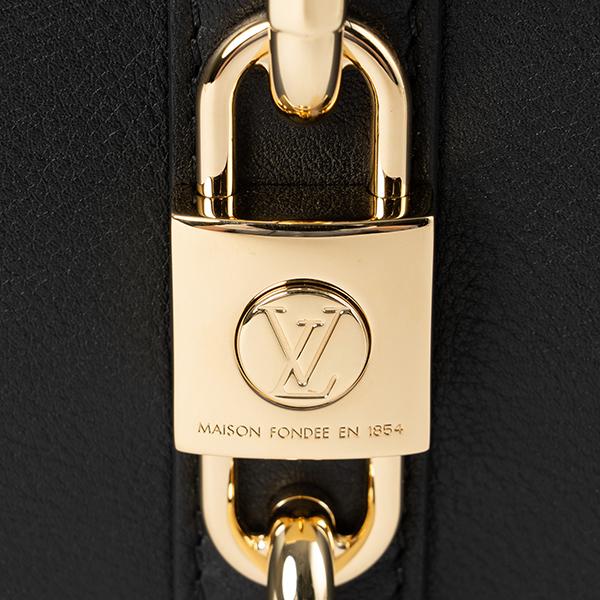 LOUIS VUITTON ルイヴィトン ショルダーバッグ カーフレザー