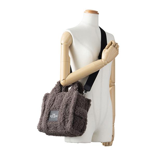 MARC JACOBS THE TOTE BAGザ テディトート ボア グレー MARC JACOBS（マークジェイコブス）の「THE TEDDY LARGE TOTE BAG/ザ