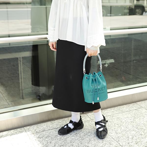 MARC JACOBS マークジェイコブス ショルダーバッグ ザ バケット MARC JACOBS マークジェイコブス ショルダーバッグ ザ バケット