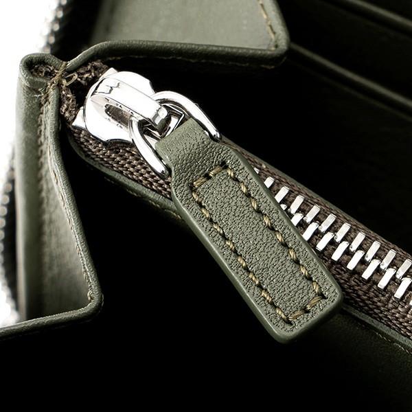 極美品 MCM ラウンドファスナー 長財布 ストラップ スタッズ ヴィセトス柄 極美品 MCM ラウンドファスナー 長財布 ストラップ スタッズ ヴィセトス柄