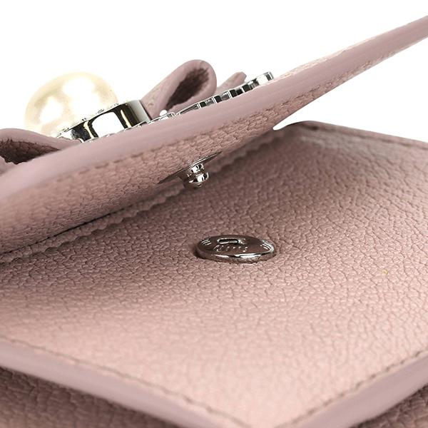 miu 並行輸入 ミュウミュウ 3つ折り財布 MIU マドラス パール
