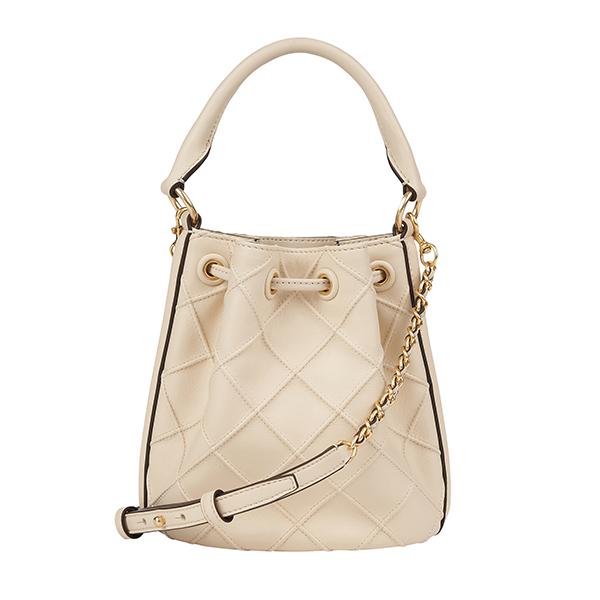 トリーバーチバック［保証書、肩紐、巾着、袋あり］