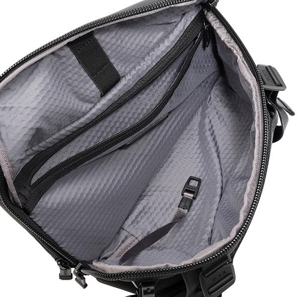 美品 TUMI トゥミ ALPHA BRAVO ニューポート ボディバッグ TUMI トゥミ ALPHA BRAVOニューポート ボディバッグ ボディバッグ