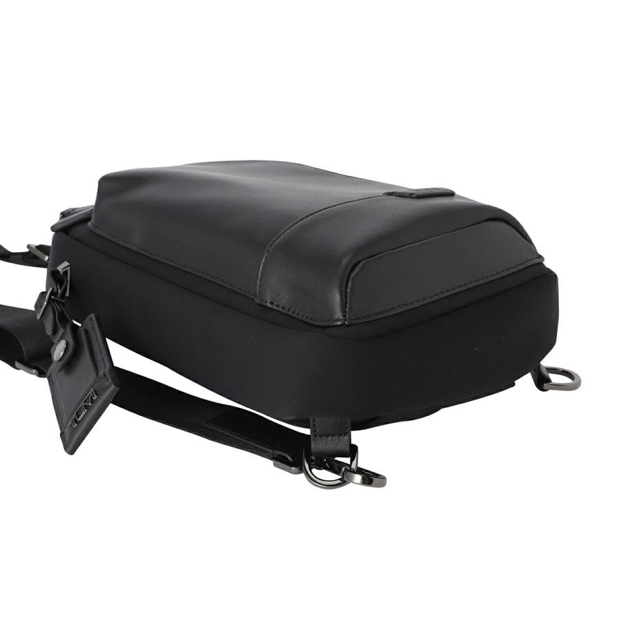 ✨美品✨TUMI ハリソン ボディバッグ ショルダーバッグ 2層式 ブラック トゥミ TUMI 【日本正規品】 トゥミ ショルダーバッグ TUMI HARRISON