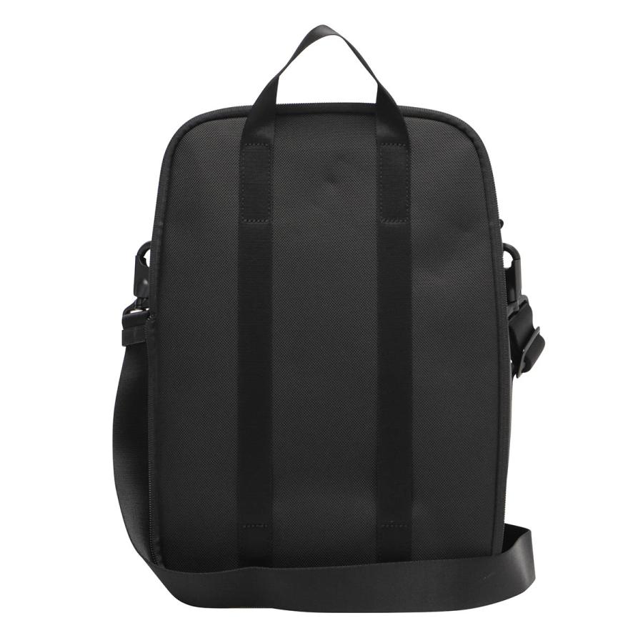 トゥミ　ビジネスショルダーバック TUMI（トゥミ） 並行輸入 ショルダーバッグ トゥミゴルフ 02203713D