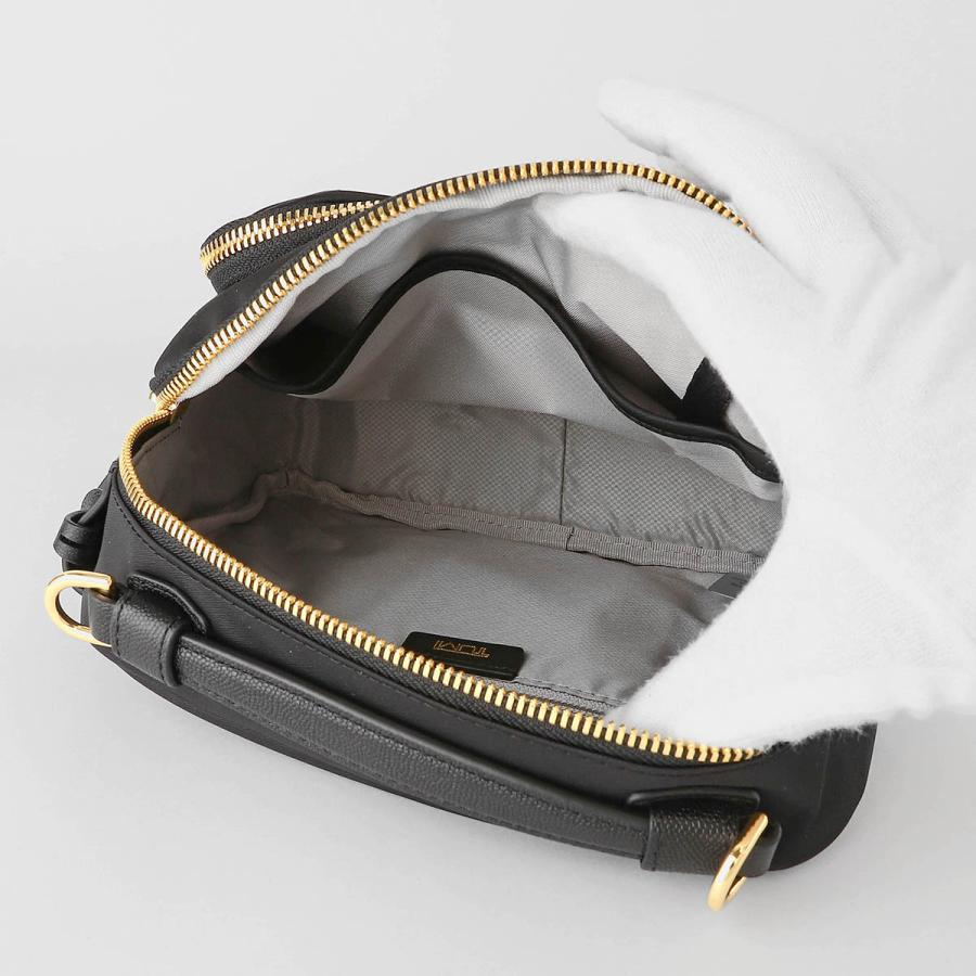 TUMI（トゥミ） 並行輸入 ショルダーバッグ ヴォヤジュール