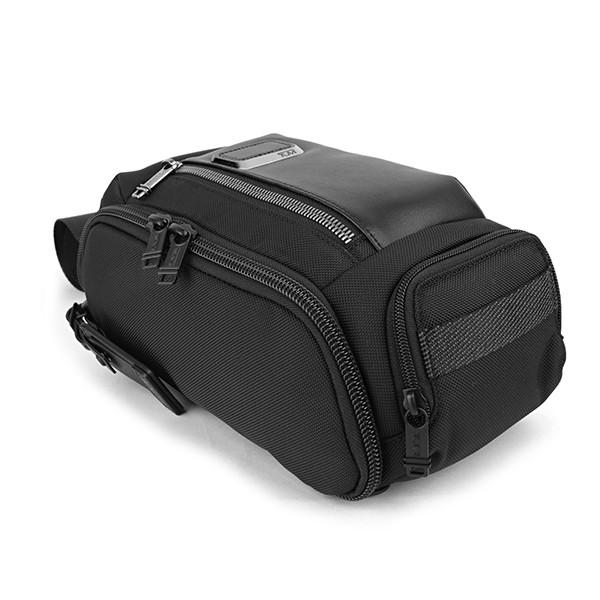 TUMI トゥミ ウエストバッグ・ボディバッグ ブラック 黒 232399D TUMI トゥミ ウエストバッグ・ボディバッグ ブラック 黒 232399D
