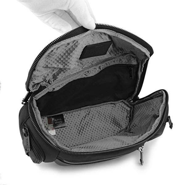 TUMI トゥミ ウエストバッグ・ボディバッグ ブラック 黒 232399D TUMI トゥミ ウエストバッグ・ボディバッグ ブラック 黒 232399D