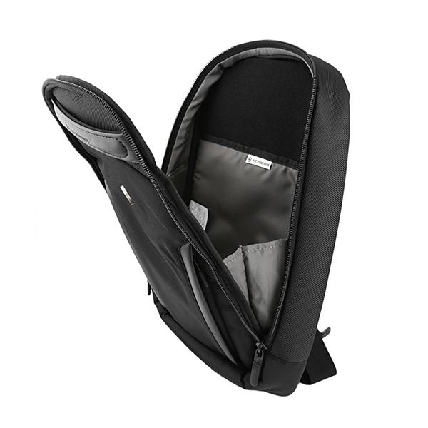 並行輸入 ビクトリノックス ウエストバッグ ボディバッグ VICTORINOX アルトモント プロフェッショナル V B 606796 ALT PRO BLACKメンズ ブラック 黒 | VICTORINOX | 03