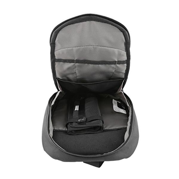 並行輸入 ビクトリノックス ウエストバッグ ボディバッグ VICTORINOX アルトモント プロフェッショナル V B 606796 ALT PRO BLACKメンズ ブラック 黒 | VICTORINOX | 04