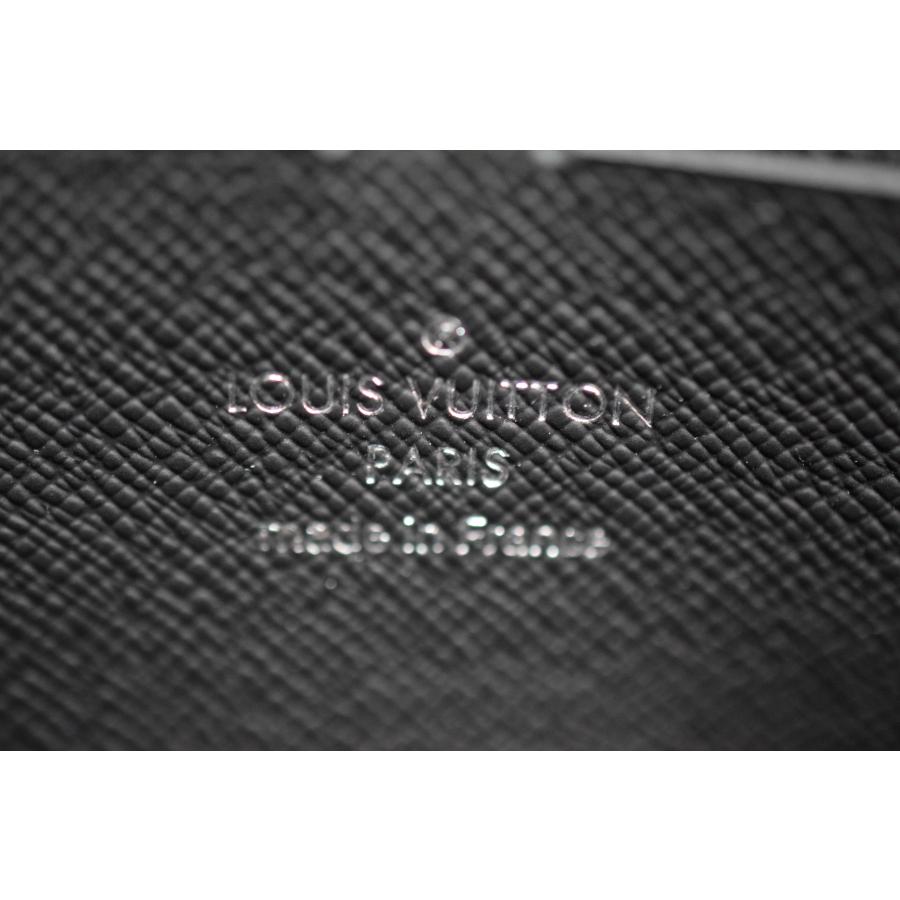LOUIS VUITTON（ルイ・ヴィトン） ポシェット・ヴォワヤージュ MM