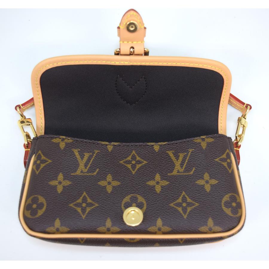 LOUIS VUITTON（ルイ・ヴィトン） ナノ・ディアヌ ショルダーバッグ