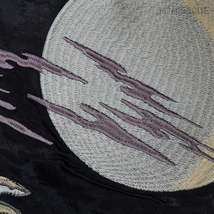 和柄スカジャン ジャパネスク 月に狼・白孔雀 刺繍 リバーシブル スカジャン  JSKJ-520 ビッグサイズ  XXXL "Wolf in the Moon" Sukajan Jacketの画像