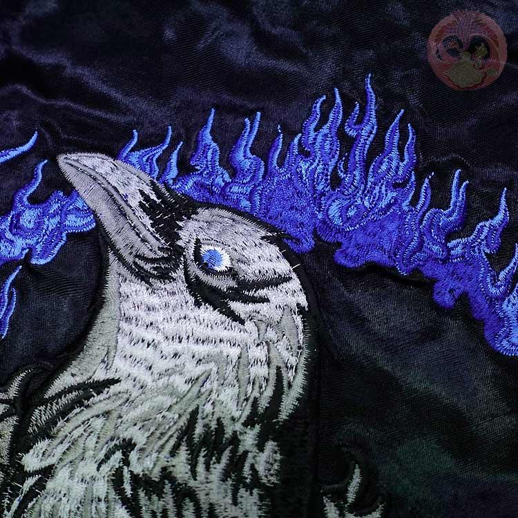 スカジャン 花旅楽団 はなたびがくだん スクリプト 八咫烏 刺繍 スカジャン SKJ-015 和柄 大きいサイズXXLの画像