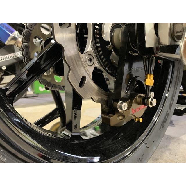 CB1300 SC54 リヤブレーキ キャリパーサポート【BK】 : BSMK工房ストア