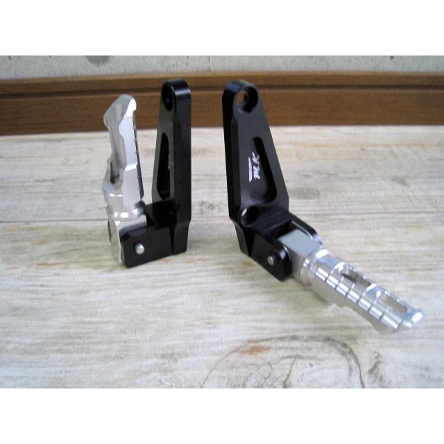 ZRX1200DAEG 純正タンデムグリップ 美品 ZRX1200 DAEG ダエグ 純正タンデムグリップ タンデムバー ダエグ