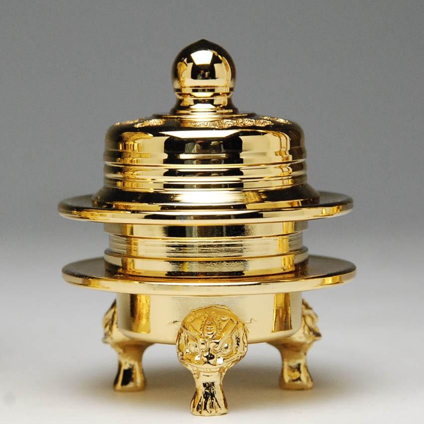 本山彫丸型四鰭(よつひれ)三具足本金メッキ仕上3.5号仏具 本山彫丸型四鰭(よつひれ)三具足本金メッキ仕上3.5号仏具