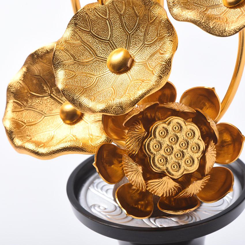 常花 金色で 小型 蓮の花 仏具 小常花 アルミ製 4号7本立(左のみ 常花 金色で 小型 蓮の花 仏具 小常花 アルミ製 4号7本立(左のみ
