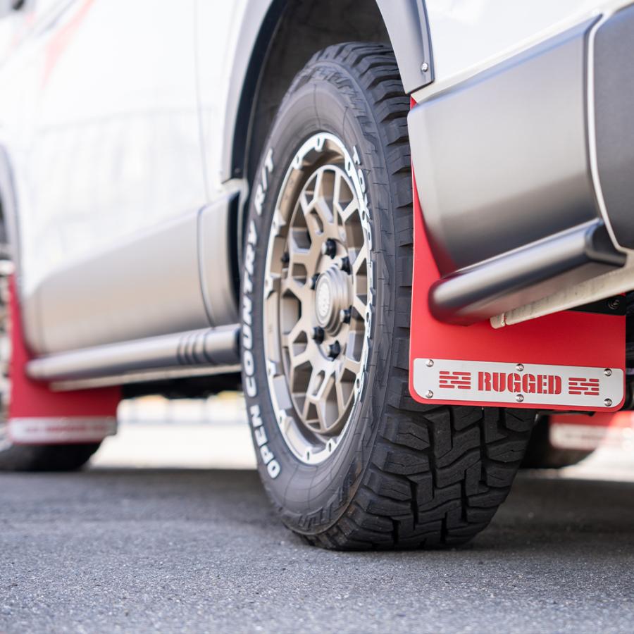 ハイエース TRD レッド マッドフラップ 4枚セット 泥除け Amazon | TRD マッドフラップ レッド ハイエースバン KDH20# KDH211