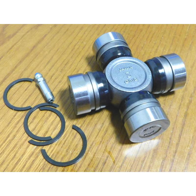 4個セット ハコスカ用 ユニバーサルジョイント新品 ドライブシャフト用