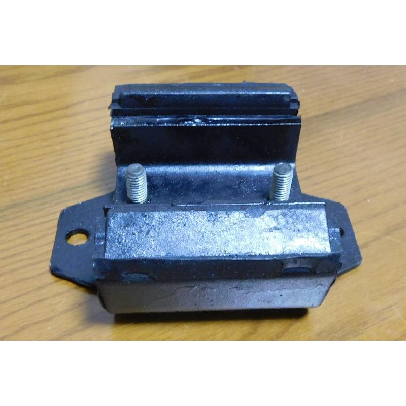 サニーB310用ミッションマウント新品 11320-W5000 SUNNY/MT/DATSUN