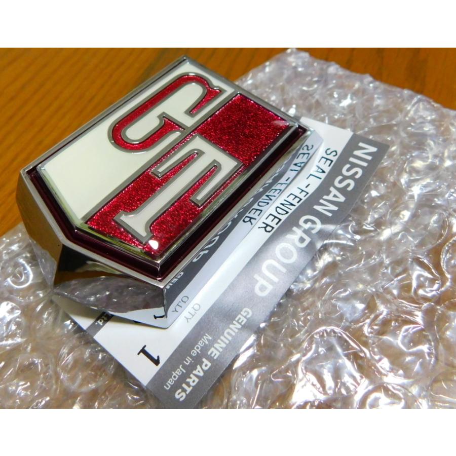 ハコスカGTエンブレム-2ドア用 日産純正品 2個セット サイド/バッチGT