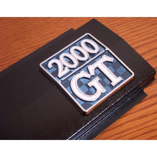 NEW☆ハコスカ用2000GTエンブレム新品☆前期リヤパネル用 GC10/KGC10