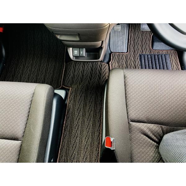 フリード フロアマット 1台分セットフリードプラス フリード＋