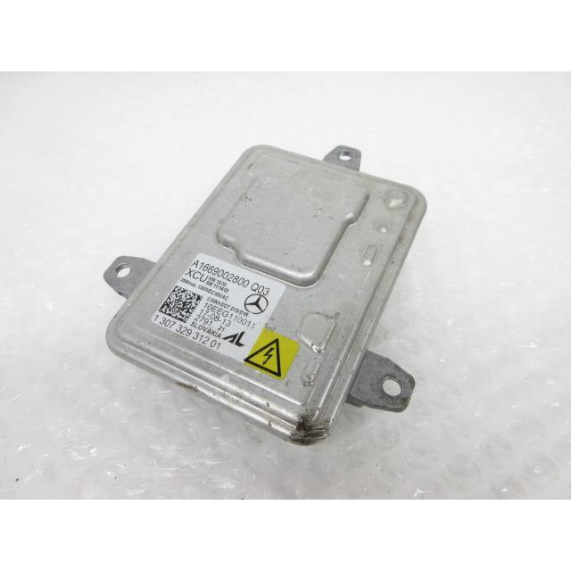 H25 ベンツ A180 W176 176042 (3) 右 ライト ユニット バラスト