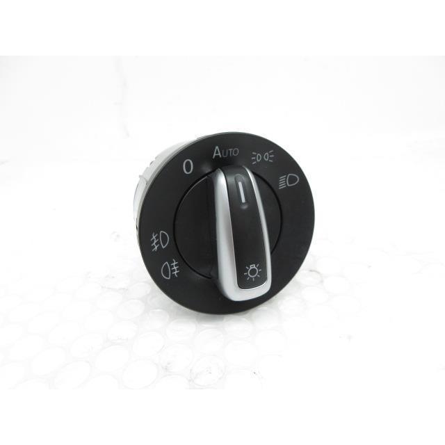 H25 VW ザ・ビートル 16CBZ ライト スイッチ 3C8941431A 176371 4391｜buhinnyashop