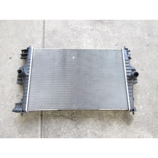 23年 プジョー RCZ ABA-T7R5F03 ラジエーター 9673491480 9673947480 