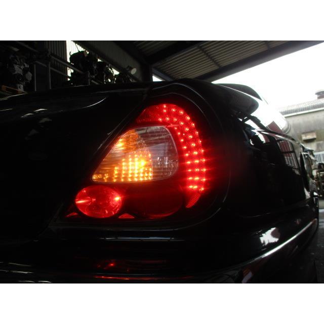XJ 18年 ジャガー XJ6 CBA-J71VB 右テールランプ テールレンズ 200 