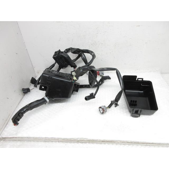 タント 24年 タントカスタムX DBA-L375S (8) ヒューズボックス タント 24年 タントカスタムX DBA-L375S (8) ヒューズボックス