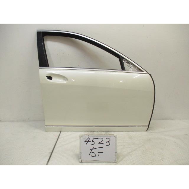 そかページ 2006年 ベンツ W221 DBA-221056 S350 右Fドアパネル カラー775 186105
