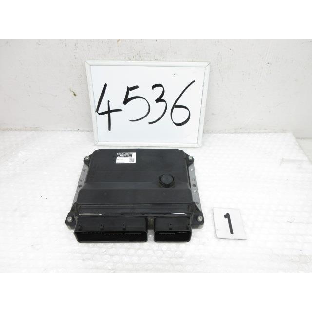 プリウス H24 ZVW30 (1) エンジンコンピューター 275400-8761 89660