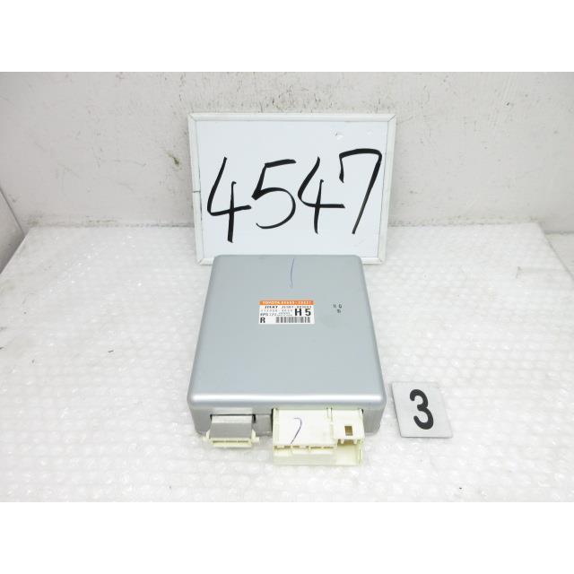 ぴよーん様確認用 ヴォクシー 25年ヴォクシー DBA-ZRR70W (3)パワステコンピューター