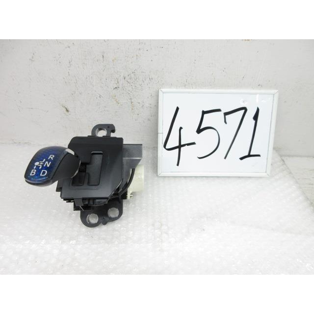 H23年 SAI DAA-AZK10 シフトレバー 189583 4571 : ぶひん屋 ヤフー