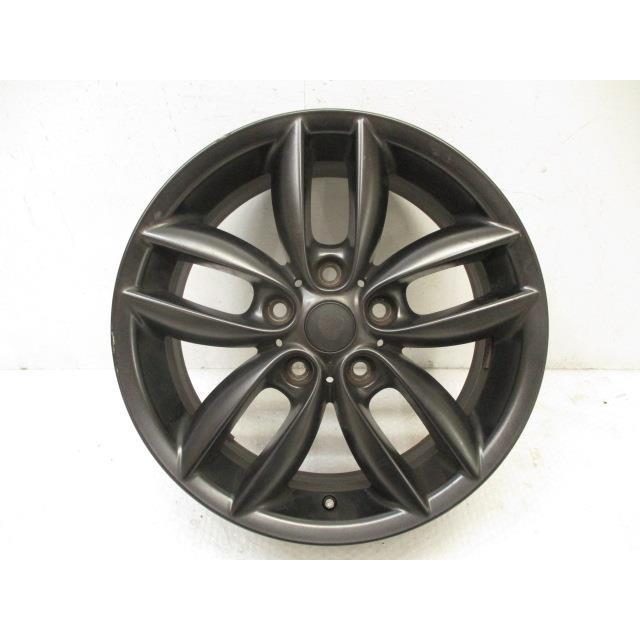 ミニクーパーS 2013年式車両 純正ホイルとタイヤ