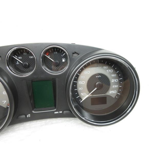 2011年 プジョー RCZ ABA-T7R5F02 スピードメーター 120952km