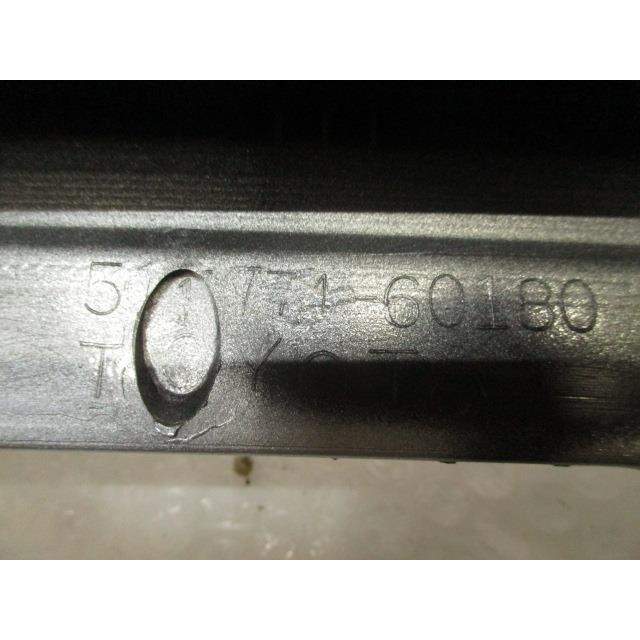 ランドクルーザープラド CBA-TRJ150W 純正 左サイドステップ