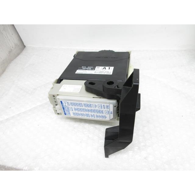 レクサス 21年 HS250h DAA-ANF10 (18) ヒューズボックス MPXBODY レクサス 21年 HS250h DAA-ANF10 (18) ヒューズボックス MPXBODY