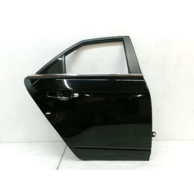ひ キャデラック（Cadillac） 2010年 CTS ABA-X322C 右Rドアパネル 8555