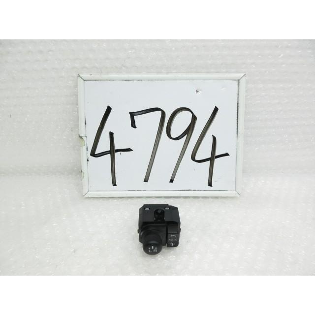 29年 タンク G S DBA-M900A ドアミラースイッチ 84870-B2010 206329