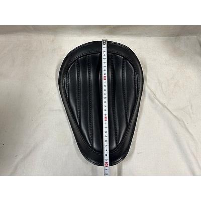 専用ソロ居敷きKIT 弾機印字機(本革サドル居敷き)縦タック渦巻形 黒いこと C/250TR