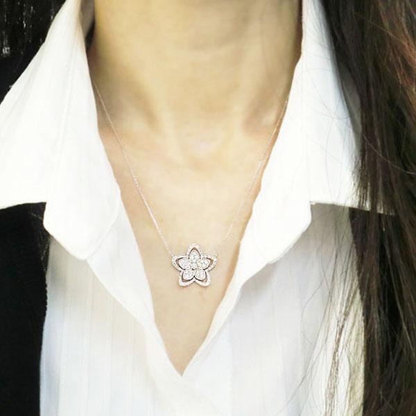 K18WG ホワイトゴールド ネックレス ダイヤモンド 1.00ct フラワー 花 