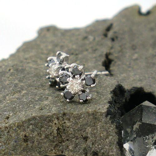 k18 ピアス ダイヤモンド ブラックダイヤモンド 0.26ct K18