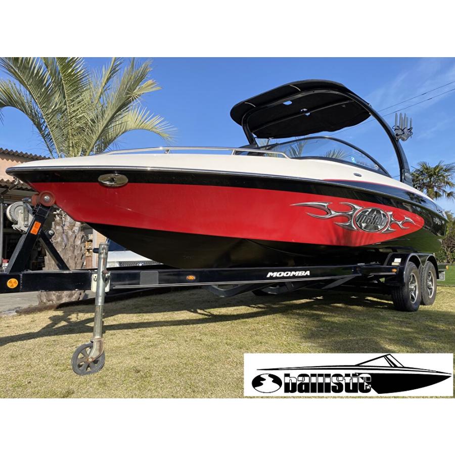 プレジャーボート Malibu 23 XTi 整備済み 波 状態 ラウンジシートタイプ Indmarエンジン 340馬力 センターエンジン