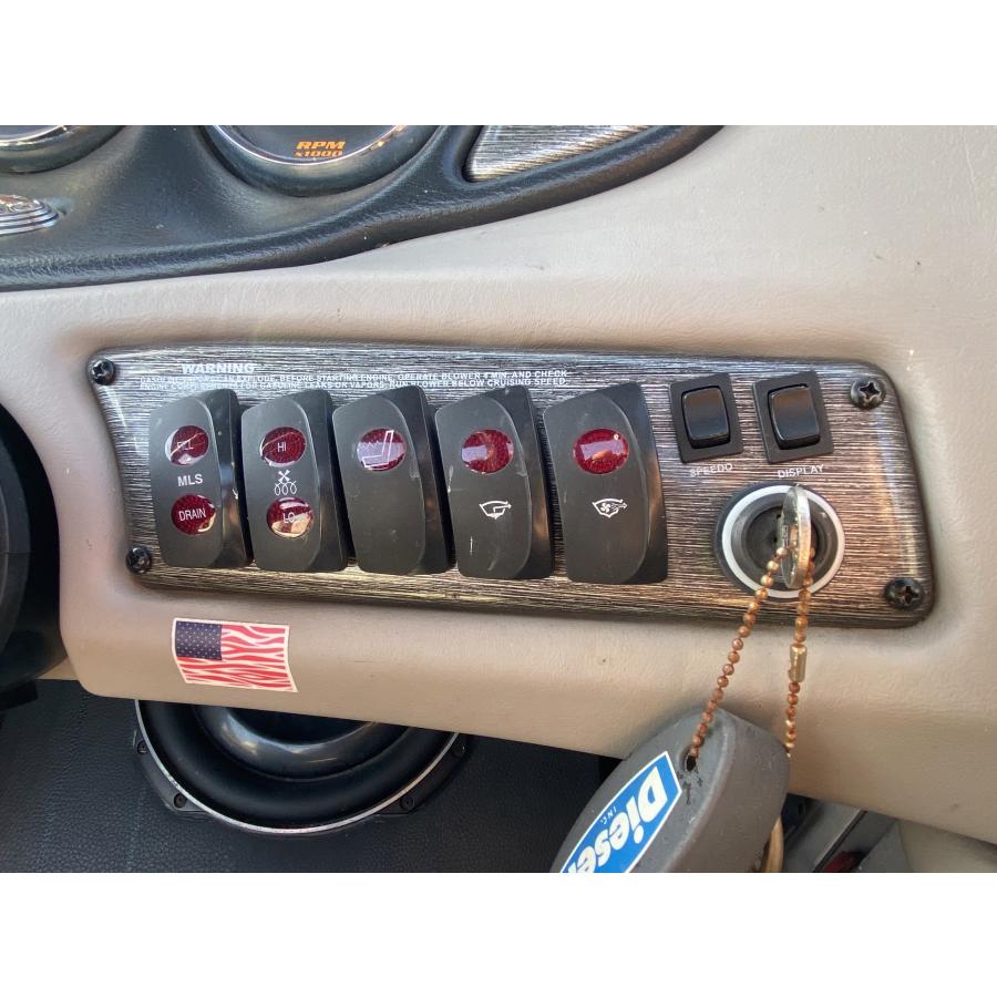 プレジャーボート Malibu 23 XTi 整備済み 波◎ 状態◎ ラウンジシートタイプ Indmarエンジン 340馬力 センターエンジンの画像